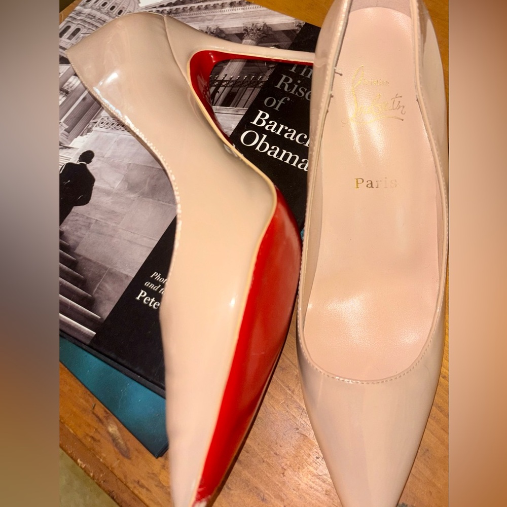 Source Unknown Beige Patent Pointed-Toe Heels, reposhing, wore once, too big